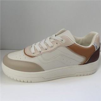 Женские розовые кроссовки из искусственной кожи